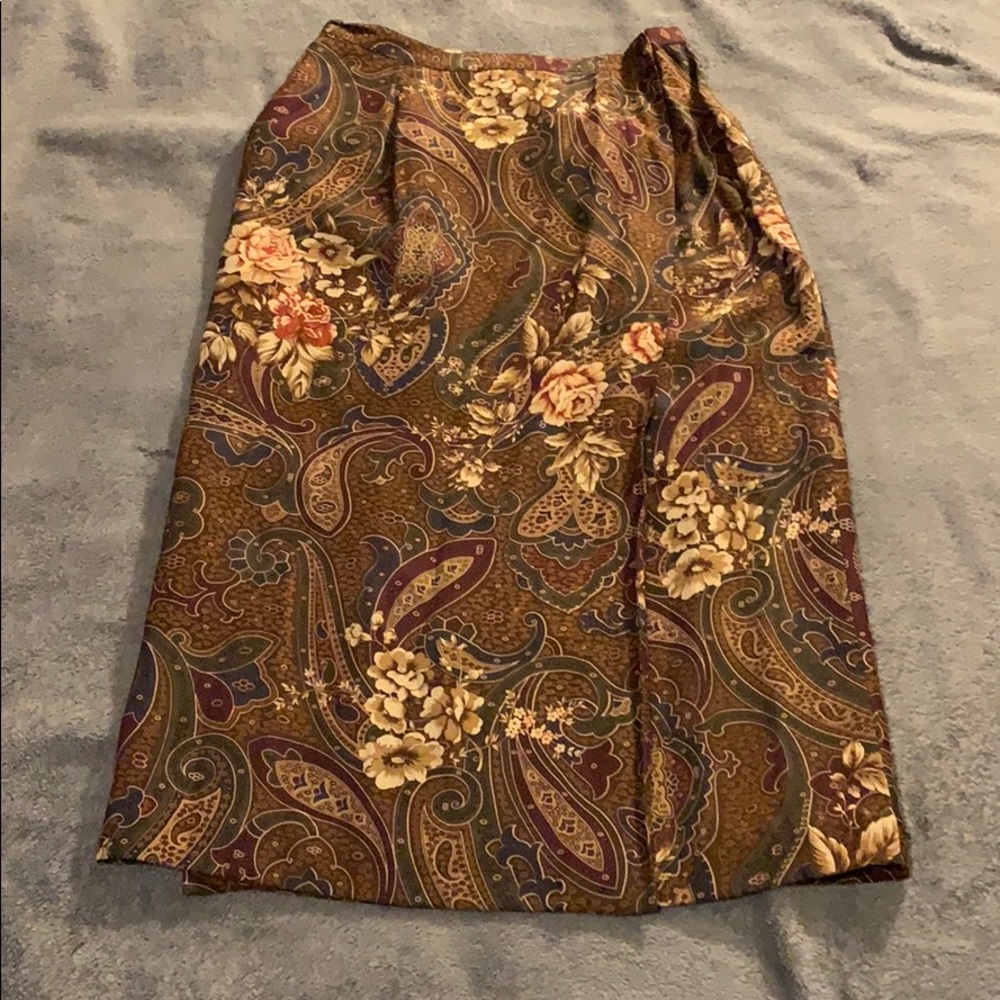 Talbots Ladies Skirt NWT Size 8P 100% Silk